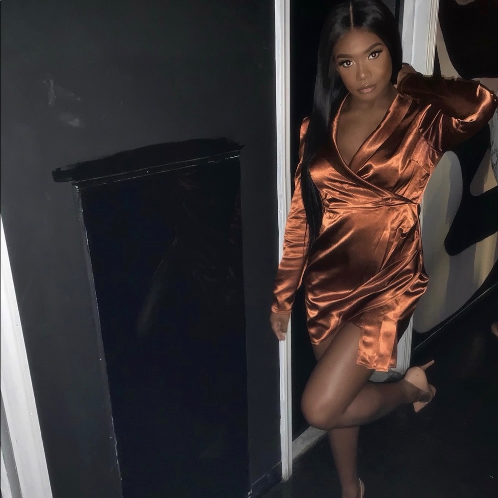 Super cute plt bronze dress